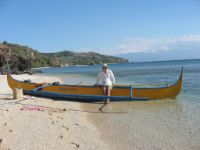 King Fisher banka landed on one of the beaches at Maricaban Island's southern coast.